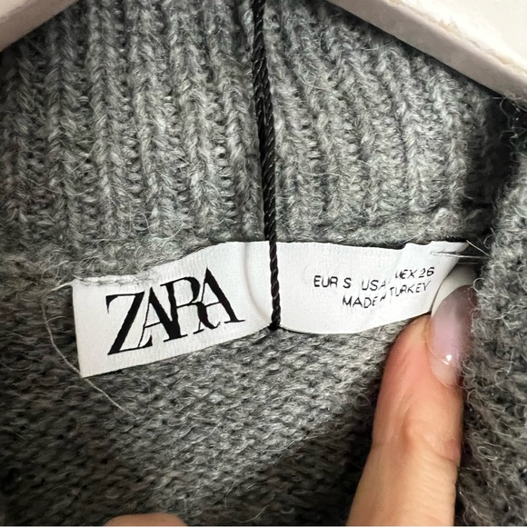 NWT Zara Gray Mock Neck Ribbed Long Sleeve Pullover Sweater Size Small - Picture 3 of 7